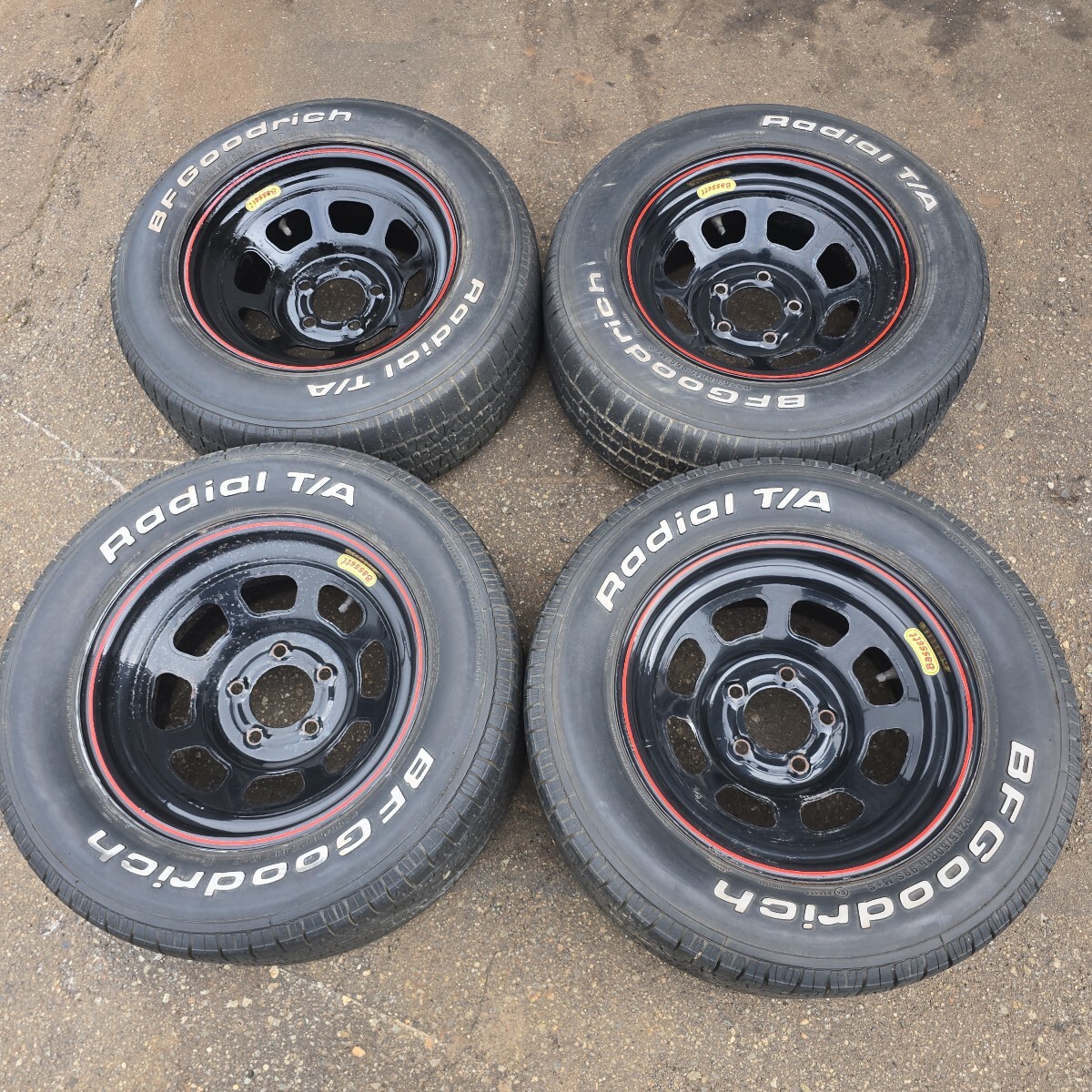 バセットホイール 120.65 グッドリッチ付き 235/60/15 カマロ 