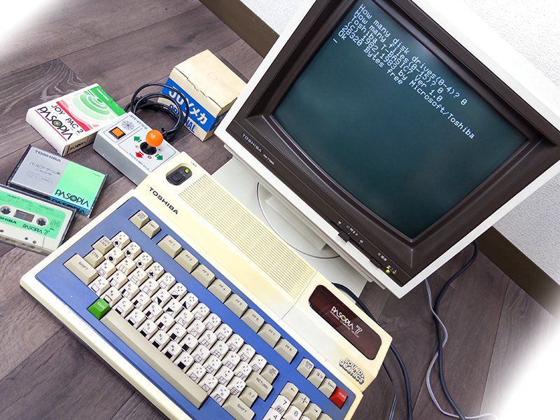 ◇ 東芝 ホームコンピュータ MSX PASOPIA IQ パソピアIQ HX-10D 赤