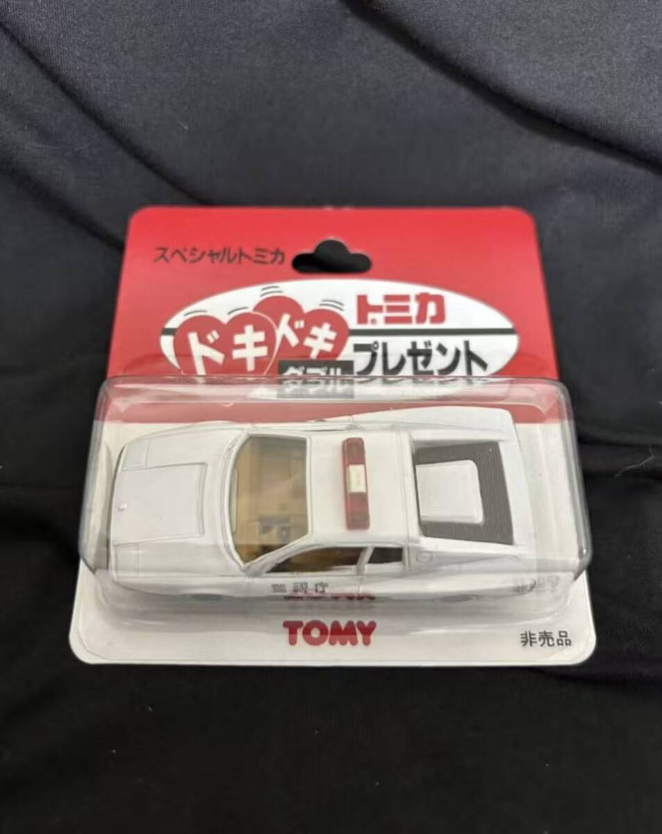 新品】スペシャルトミカ 非売品 ドキドキダブルプレゼント フェラーリ