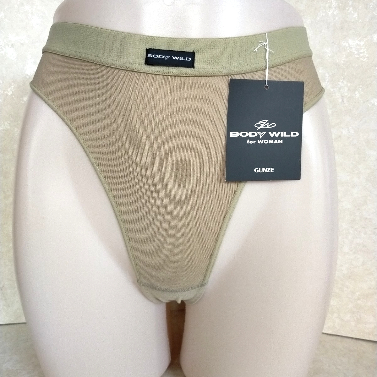 新品】桐谷美玲 グンゼ 下着 ポスター (GUNZE) BODY WILD B2 未使用品