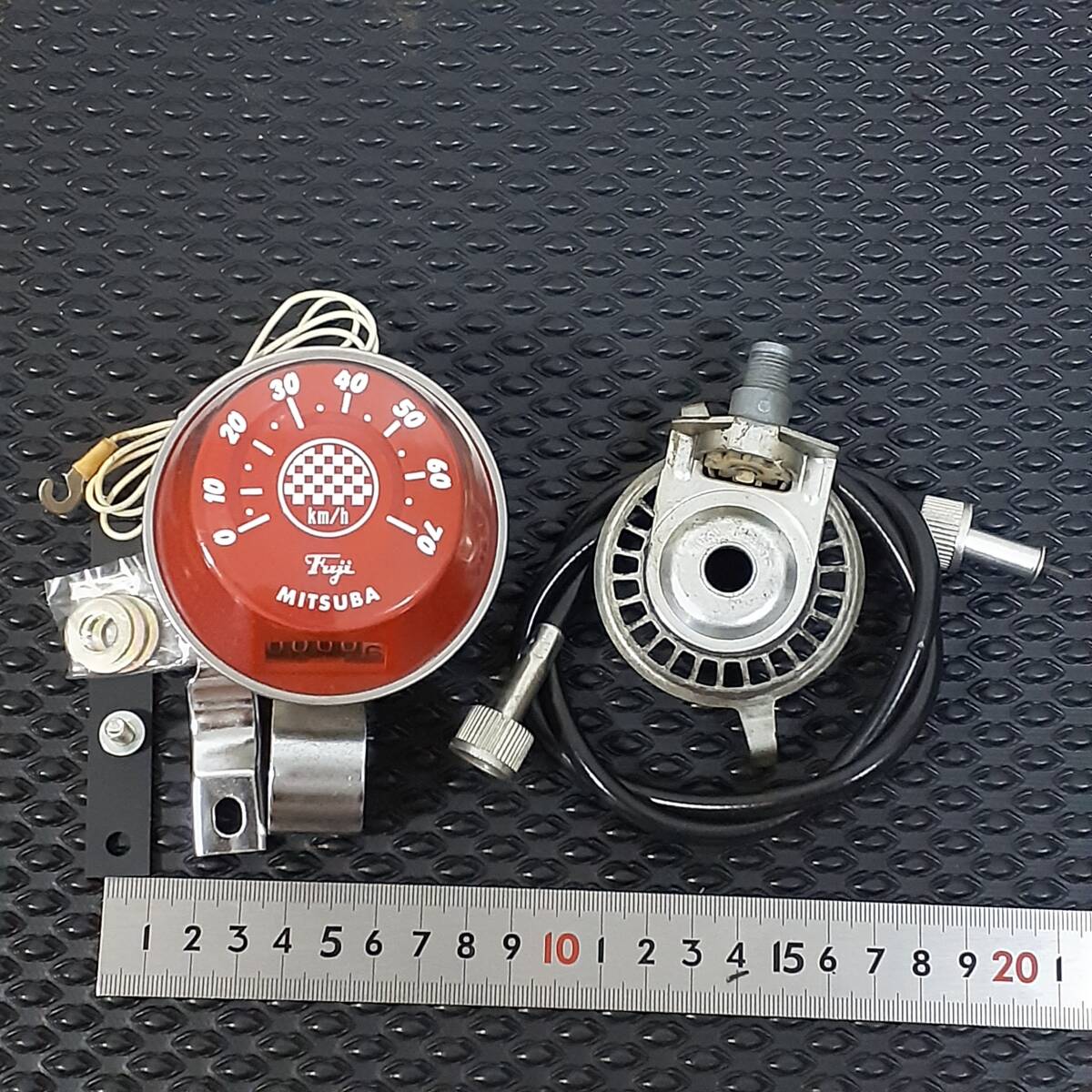 在庫わずか新品 ミツバ スピードメーター フラッシャー自転車 スーパーカー自転車 中古】サイクルスピードメーター 未使用 フラッシャー自転車 スーパー