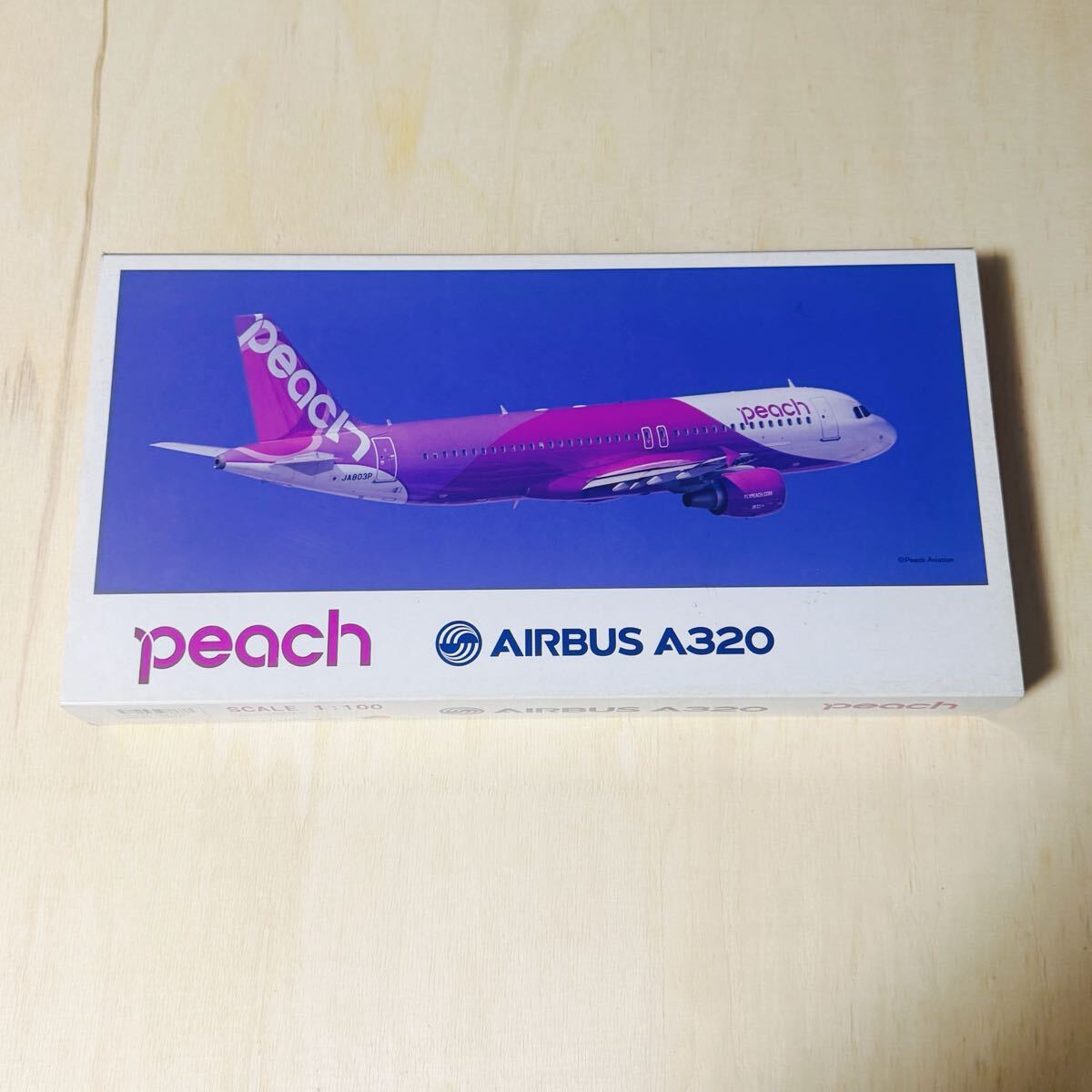エバーライズ 1/150 A320-200 ピーチ・アビエーション JA817P 飛行機