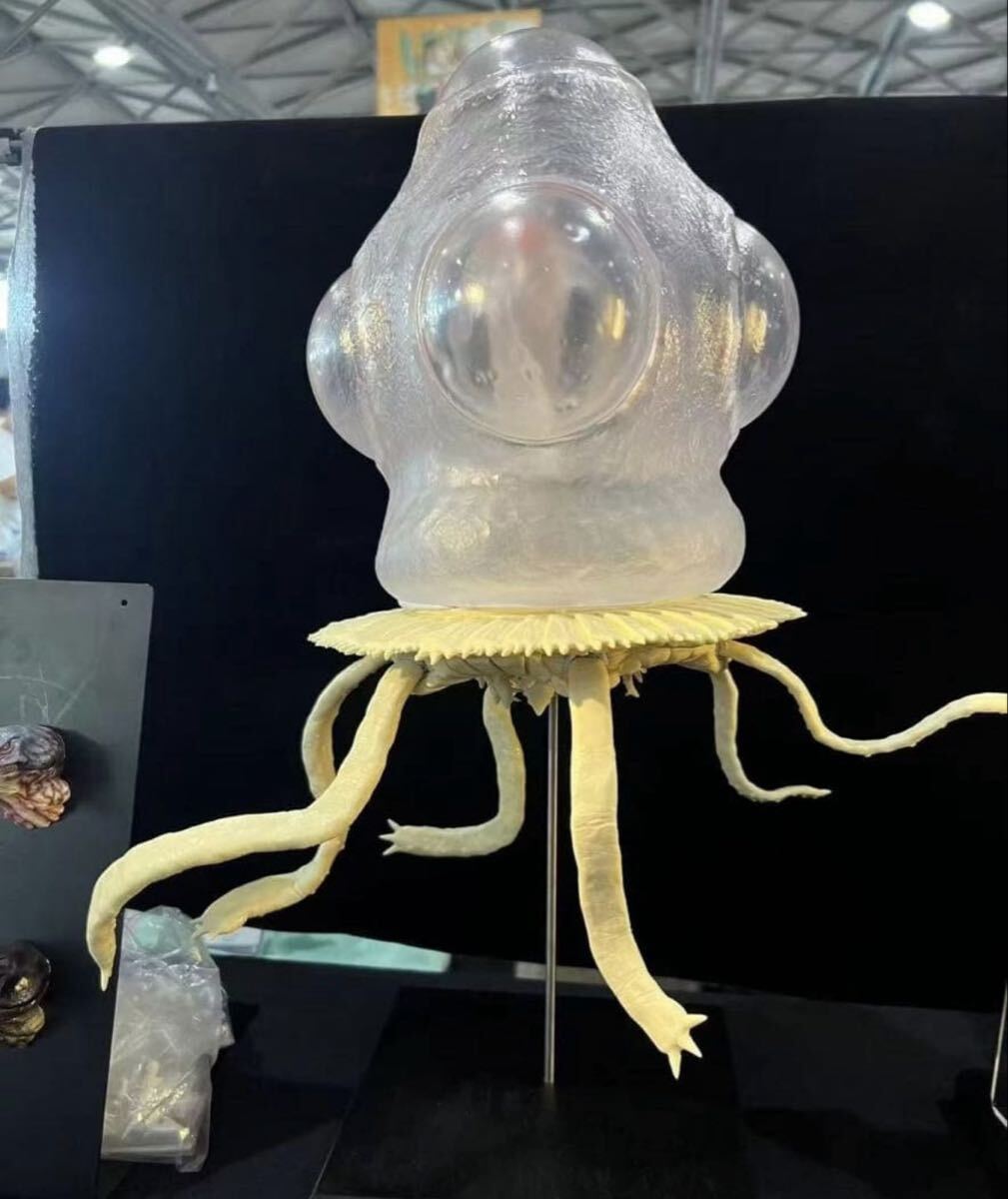 目立った傷や汚れなし】インスパイア 円盤生物 シルバーブルーメ