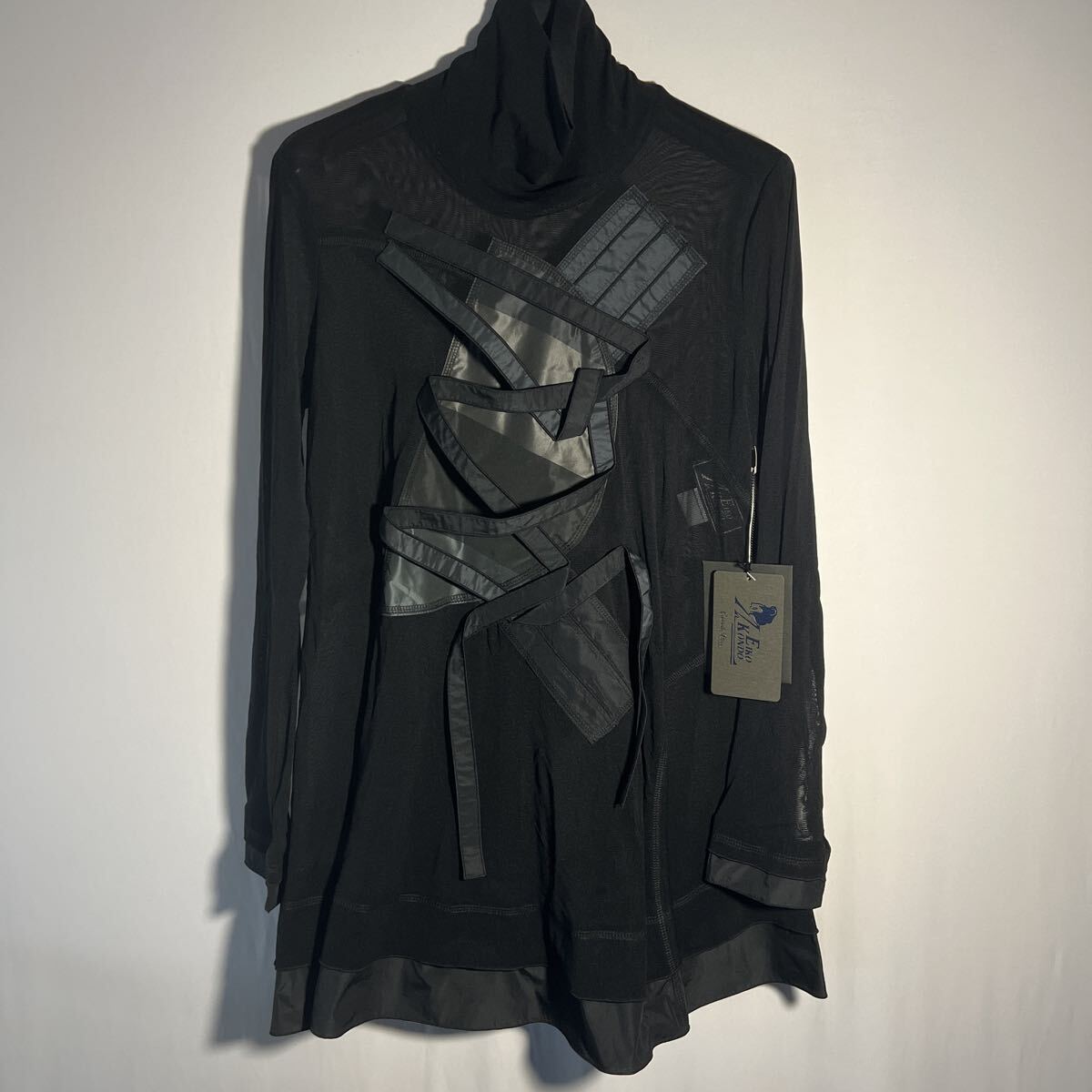 新品】【ラス1】新品*セクシー*エロかわ♪シンプル&カジュアル♪英字