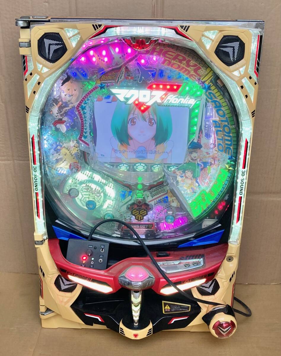 パチンコ中古実機 CRフィーバーマクロスフロンティア お前達が俺の翼だ