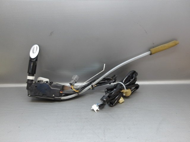 A】 トヨタ純正 コーナーポールスイッチ POLE AUTO NHW20 プリウスの