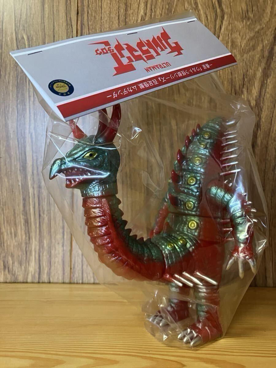 新品】☆ウルトラ怪獣シリーズ 百足怪獣ムカデンダー☆バンダイ