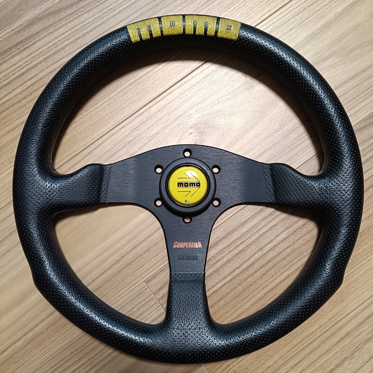 貴重な廃盤品！NARDI「COMPETITION」/ナルディ「コンペティション