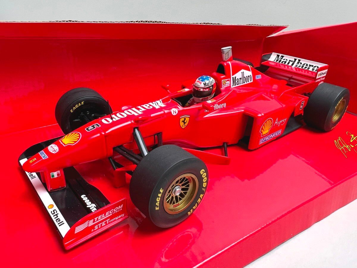 1/18 フェラーリ F2003-GA ミハエル・シューマッハ 鈴鹿サーキット