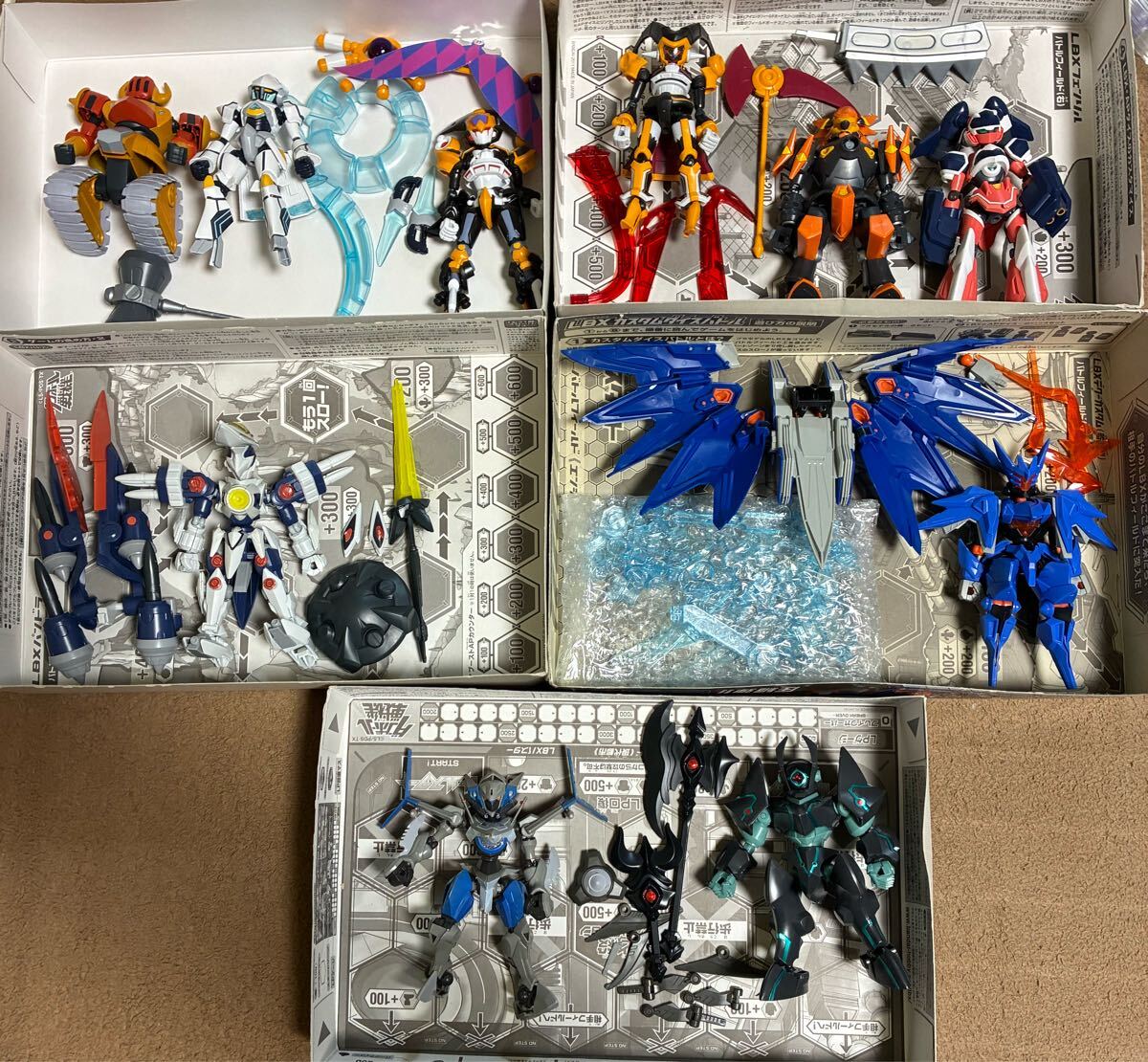 送料510円○ジャンク プラモデル 組立品○ダンボール戦機 LBXブルド