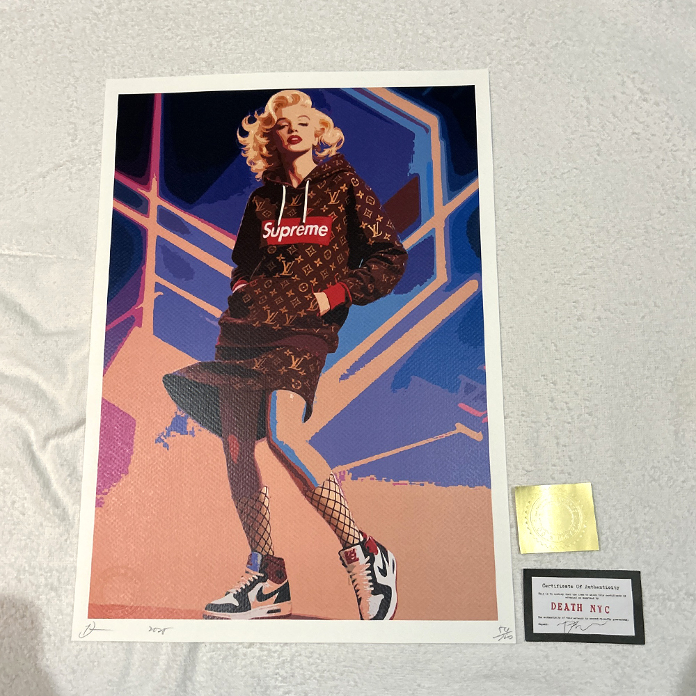 新品】本物 世界限定品 Death NYC☆Kitty ハローキティ x ガスマスク x