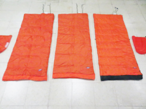 3個セット】Coleman スリーピングバッグ オレンジ/黒