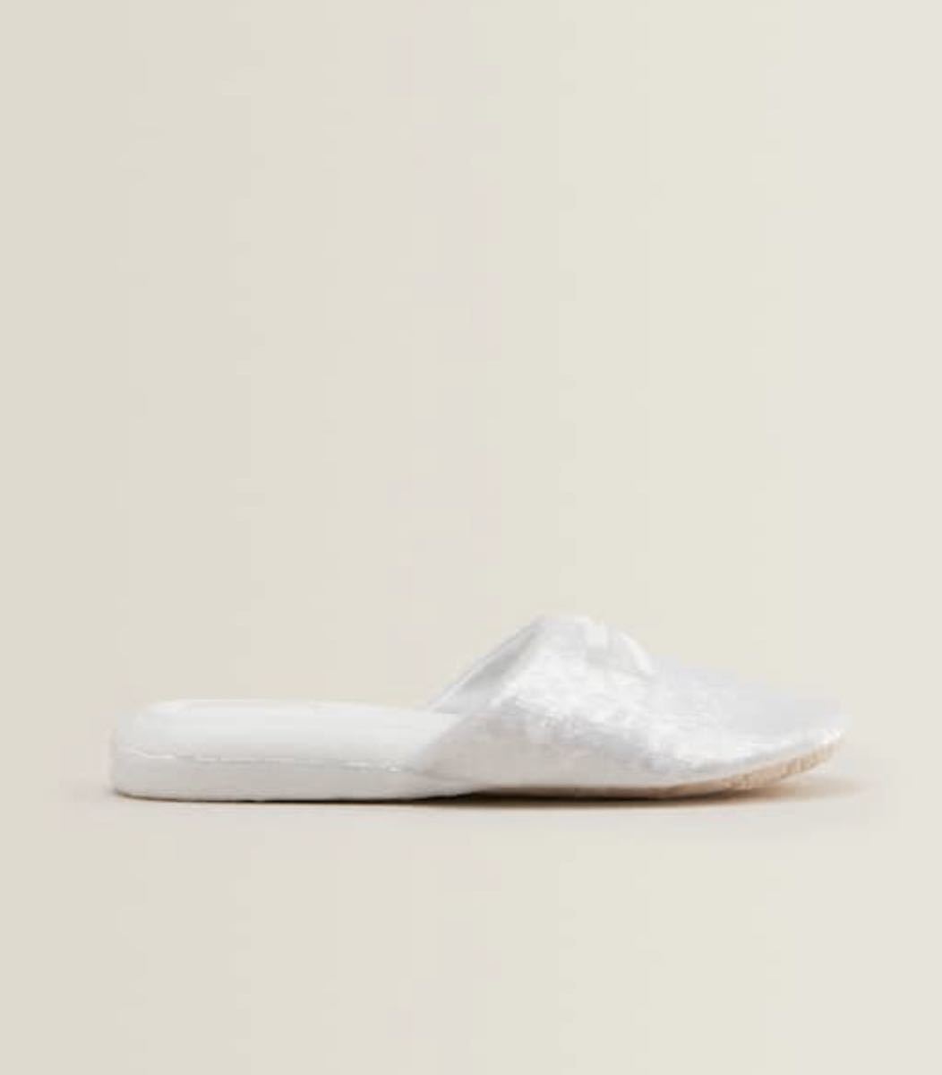 新品 新品 Zara Home ザラホーム グリッター スリッパ 37 ルームシューズ 結婚式 入学式 卒業式 オケージョン セレモニー ホワイト の落札情報詳細 ヤフオク落札価格情報 オークフリー スマートフォン版 新品 新品 Zara Home ザラホーム グリッター スリッパ 37 ルームシューズ 結婚式 入学式 卒業式 オケージョン セレモニー ホワイト の落札情報詳細 ヤフオク落札価格情報 オークフリー スマートフォン版