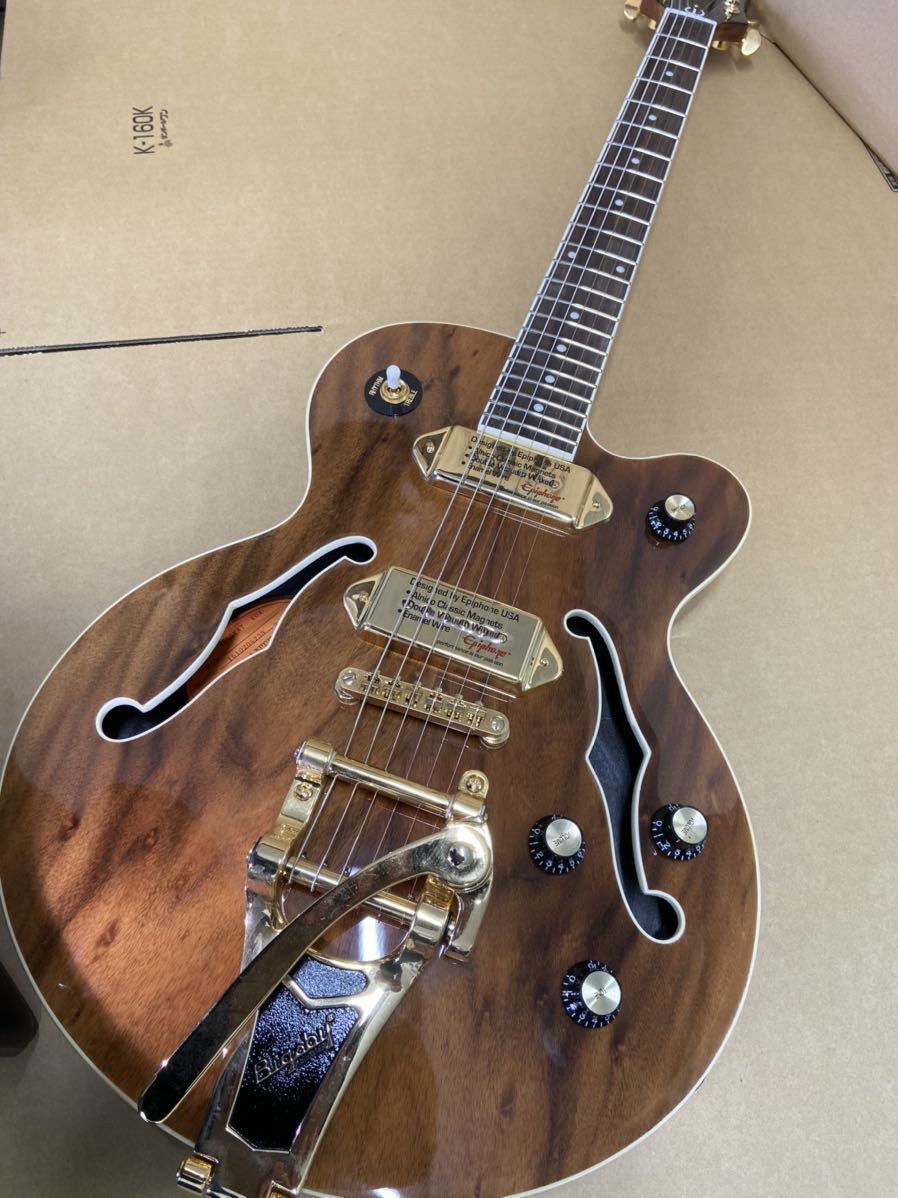 EPIPHONE セミアコ wildkat