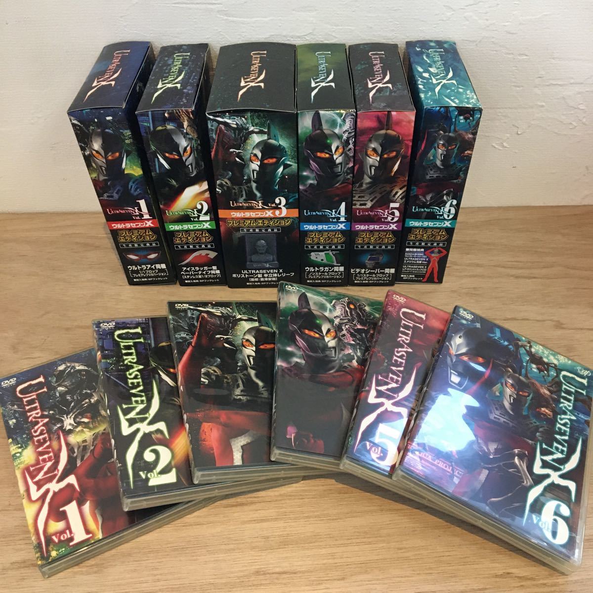 ウルトラアイ同梱 ウルトラセブンX Vol.1 プレミアム・エディション