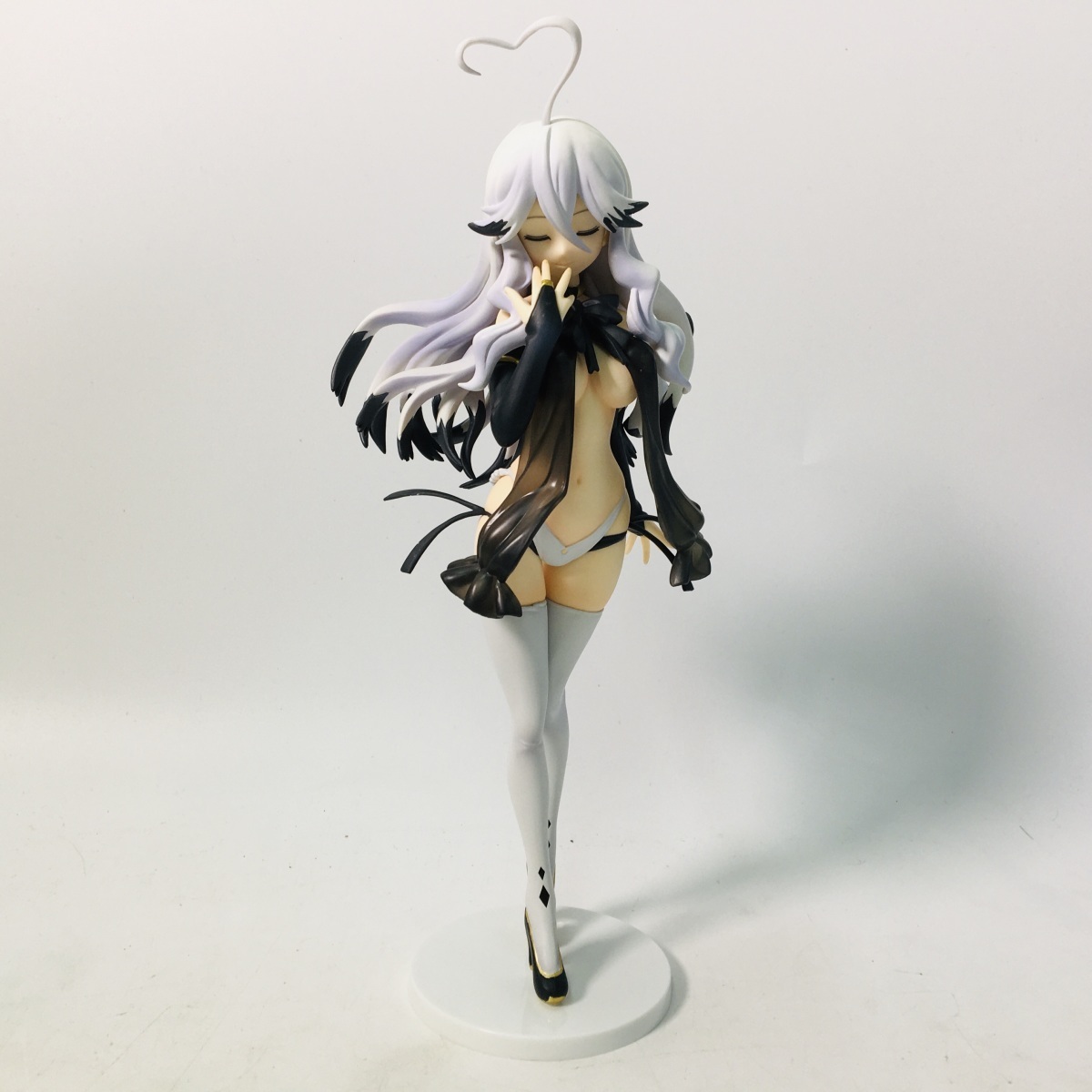 新品 XBLAZE エクスブレイズ ロストメモリーズ ノーバディ フィギュア