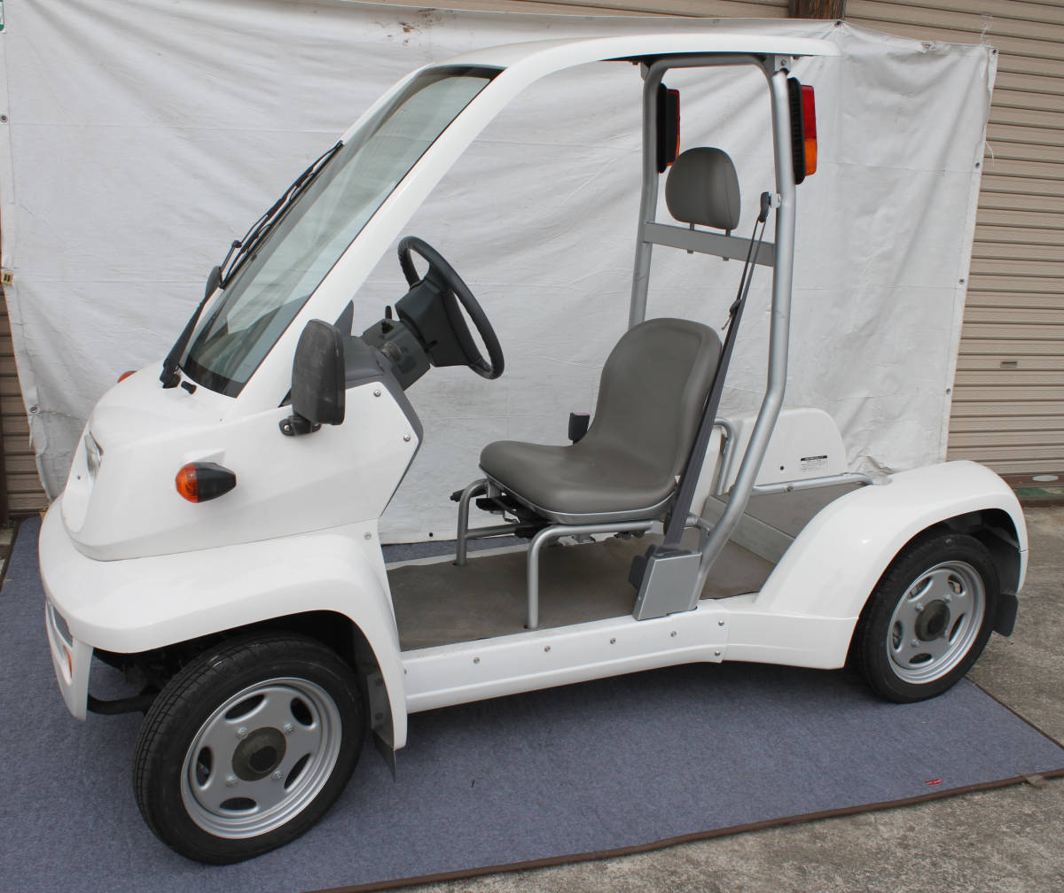 トヨタ車体 Coms コムス 超小型ev 電気自動車 Ak15e 100v充電 走行距離1060km エコカー バッテリーカー ミニカー の落札情報詳細 ヤフオク落札価格情報 オークフリー スマートフォン版
