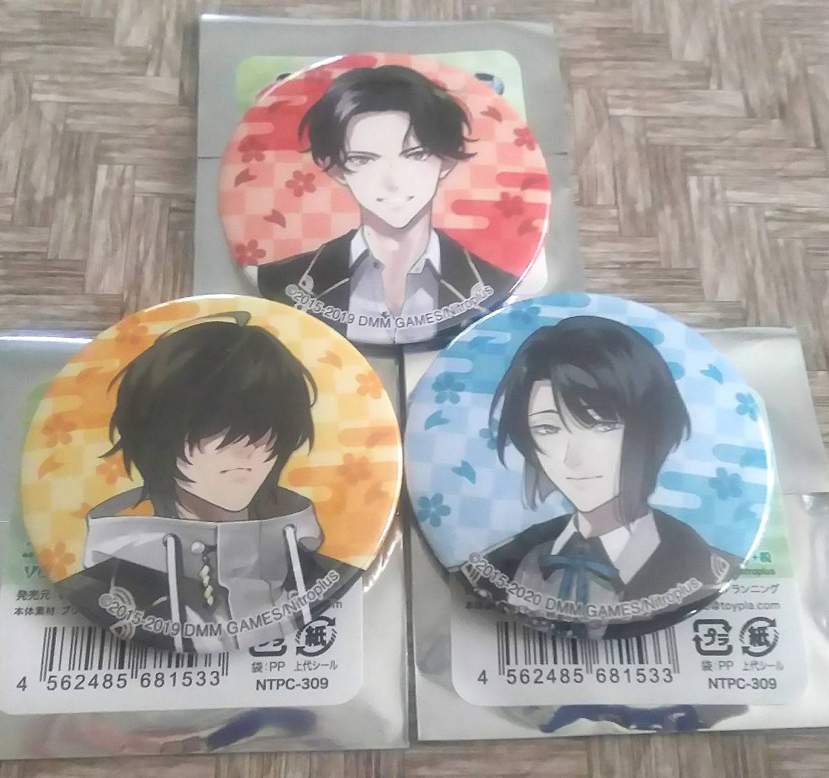 新品】【刀剣乱舞】豊前江＆桑名江＆松井江☆缶バッジ コレクション 
