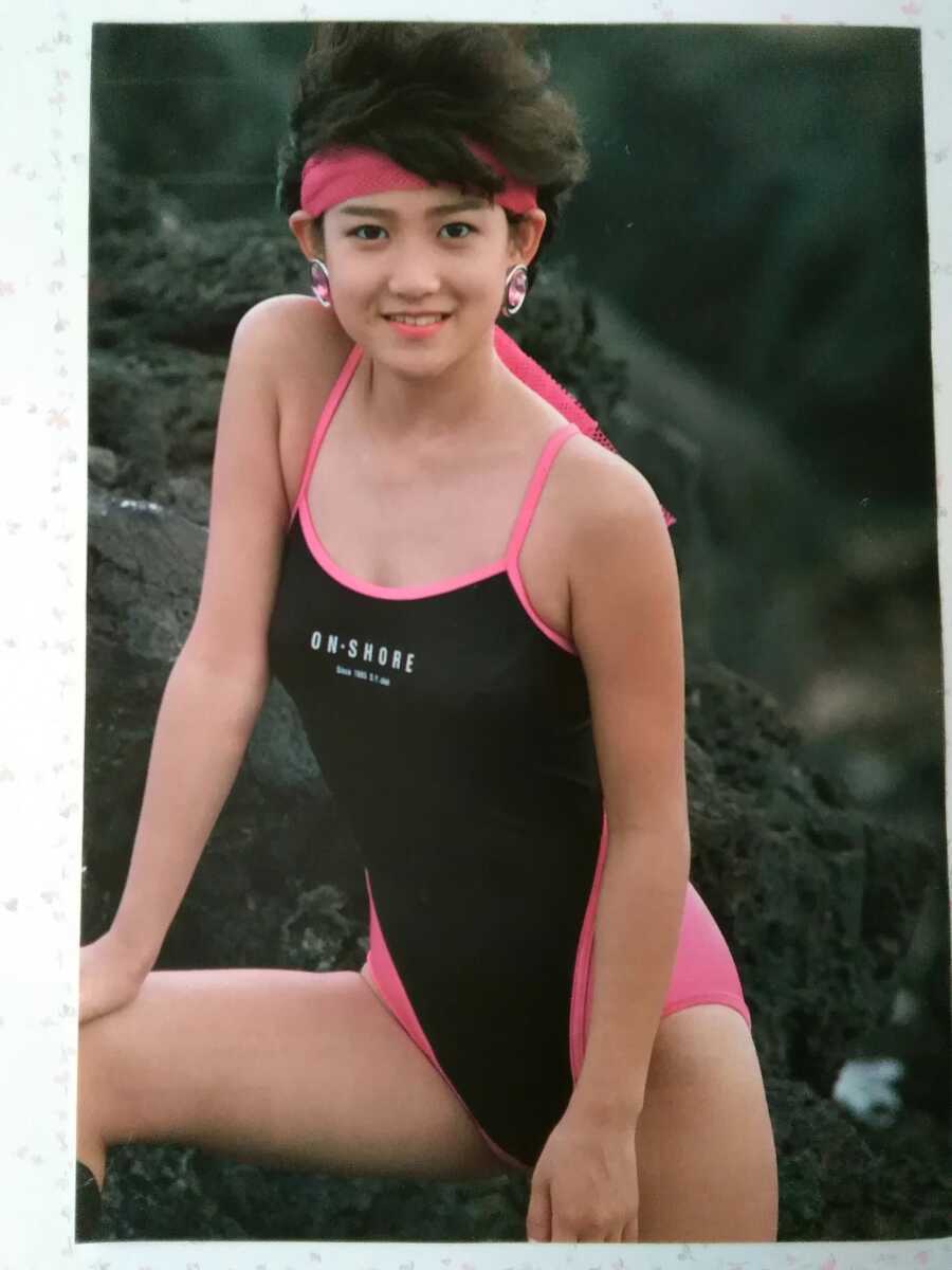 岡田有希子さん カラー １５ページ 水着多数 の落札情報詳細 ヤフオク落札価格情報 オークフリー スマートフォン版