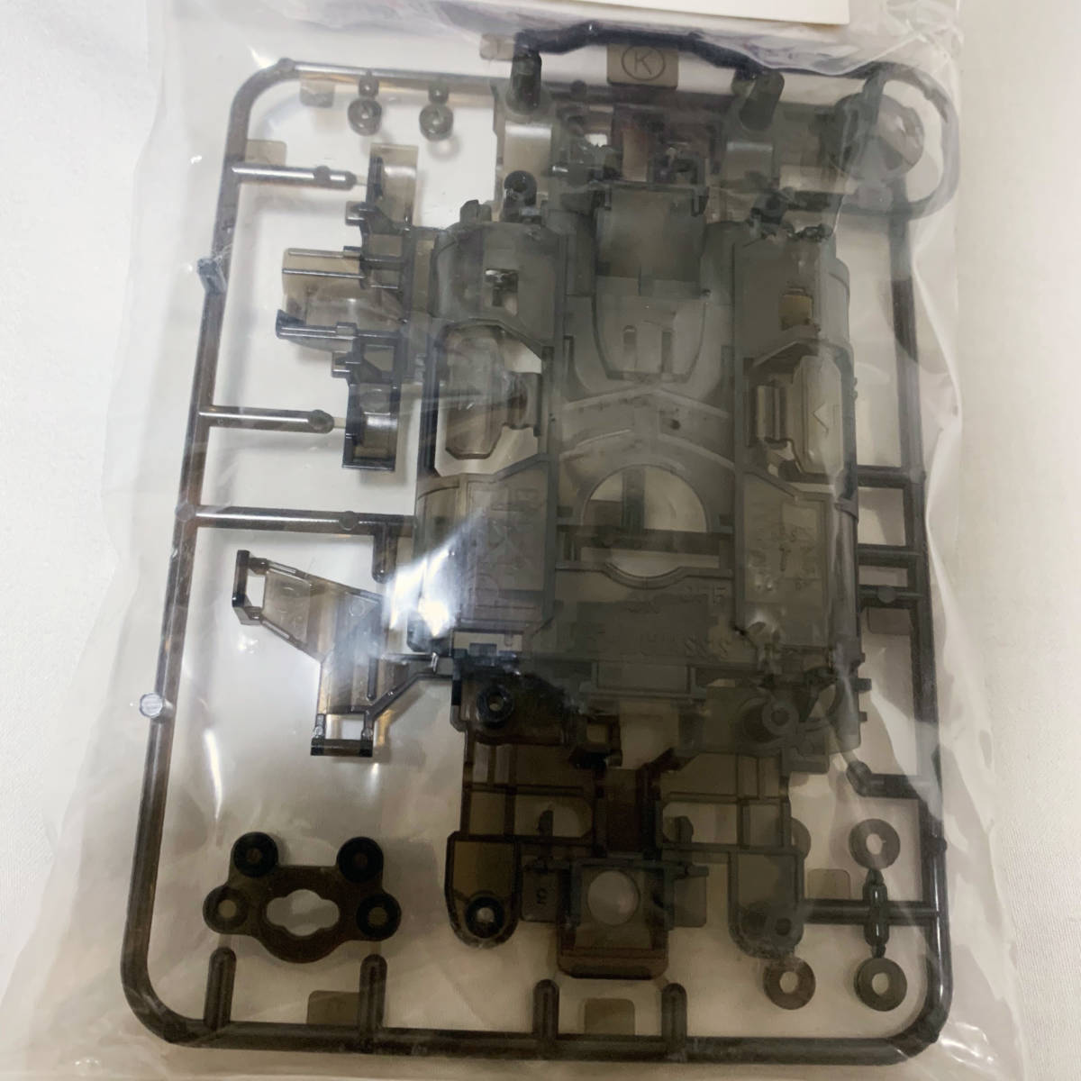 ミニ四駆 軽量センターシャーシセット（スモーク） 新品☆超激レア