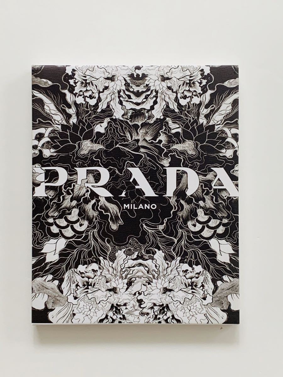 新品】オマージュアートパネル PRADA × 花模様 インテリアパネル