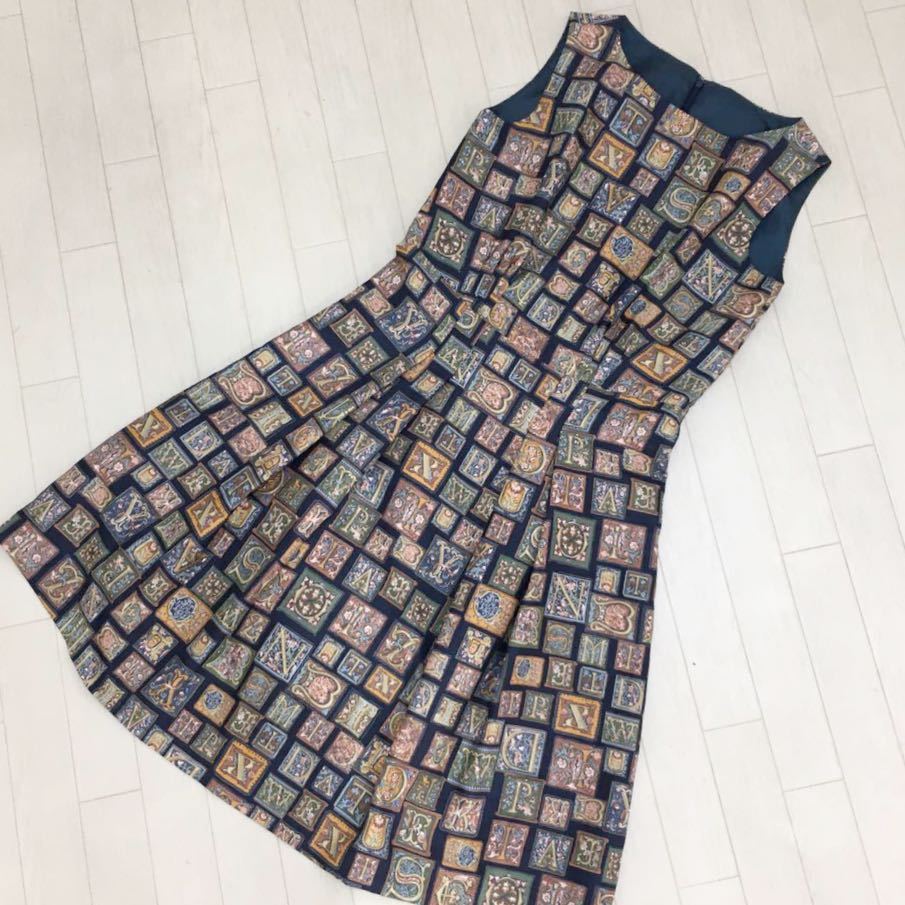 D56 152 Lois Crayon ロイスクレヨン ワンピース ノースリーブ カジュアル 柄物 ポリエステル100 サイズm 青系 女性 レディース の落札情報詳細 ヤフオク落札価格情報 オークフリー スマートフォン版