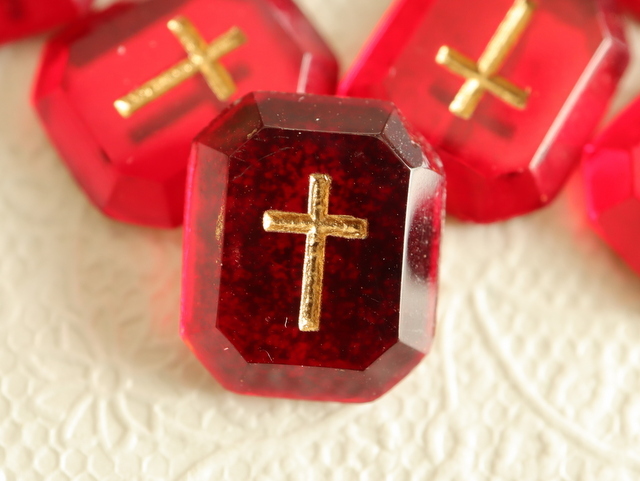 クロス 十字架 ジャーマン ヴィンテージ ガラス ストーン カボション ドイツ製 ルビー レッド ハンドメイド アクセサリー パーツ 4個 の落札情報詳細 ヤフオク落札価格情報 オークフリー スマートフォン版