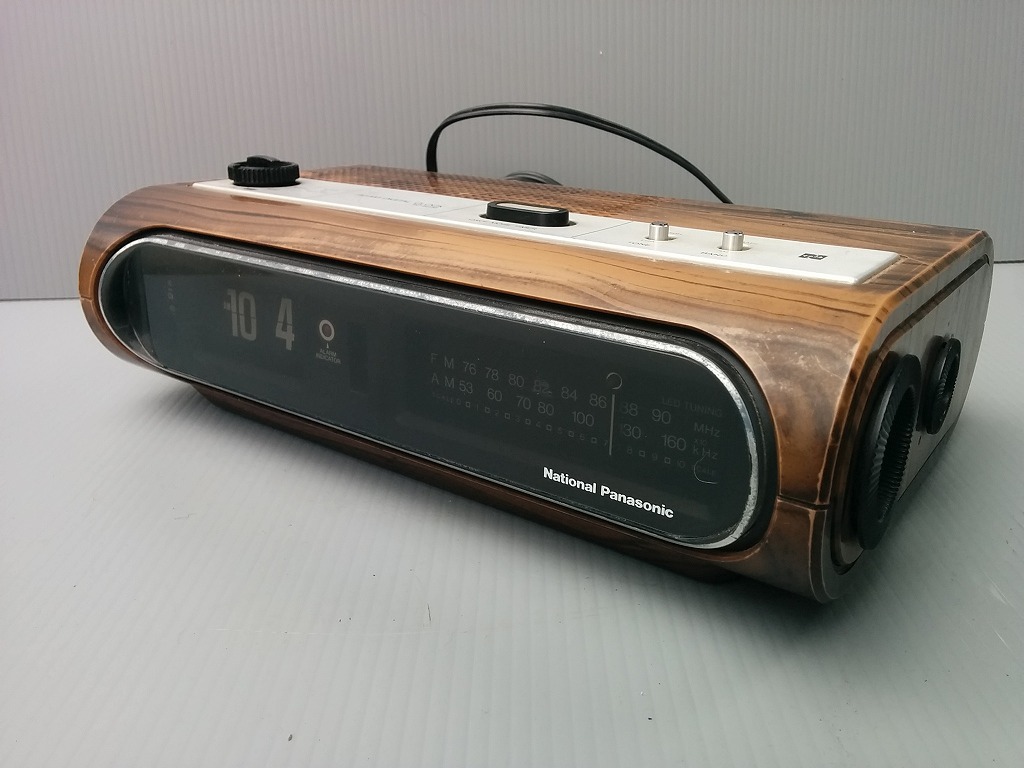 【ジャンク品】パナソニック『パタパタ時計付きAM/FMラジオ』RC-709 ジャンク品】パナソニック『パタパタ時計付きAM/FMラジオ』RC-709