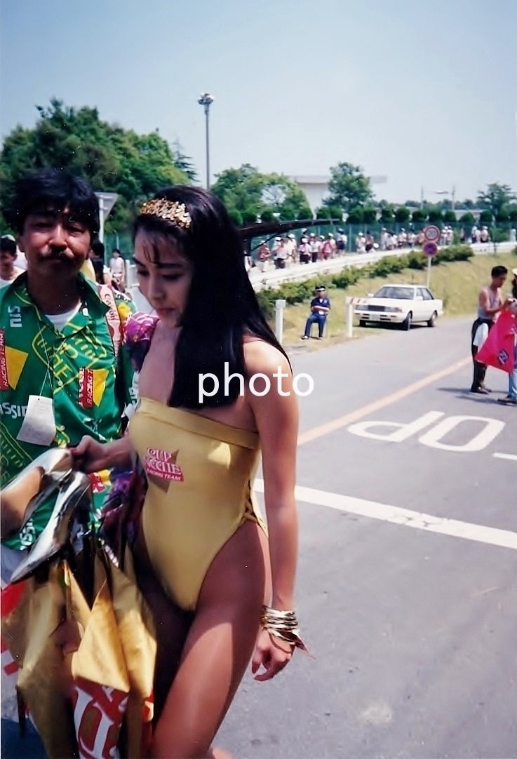 新品】zard(坂井泉水・蒲池幸子）L判写真 10枚 レースクイーン4の落札