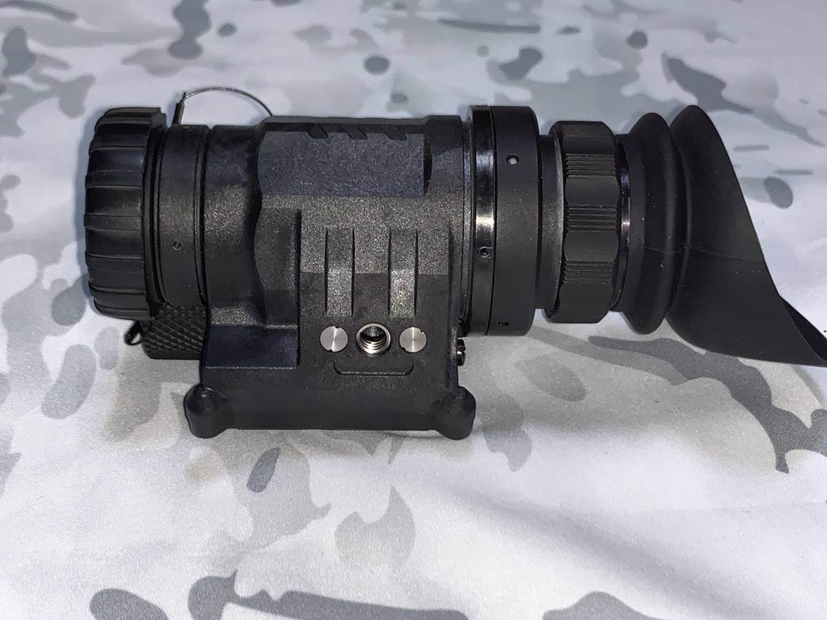 PVS-14 vyperハウジング