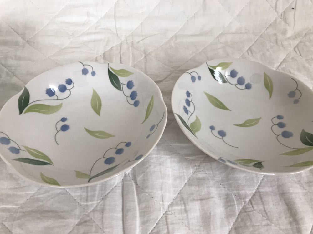 新品】日糧製パン たち吉 すずらん北海道の花絵皿 2枚 キャンペーン