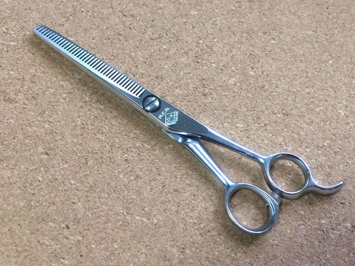 ★ R.E.G OK セニング ALL STAINLESS 40 理容道具　鋏 ☆ セニングシザー R.E.G O-K ALL STAINLESS 40 すきバサミ 理容 N