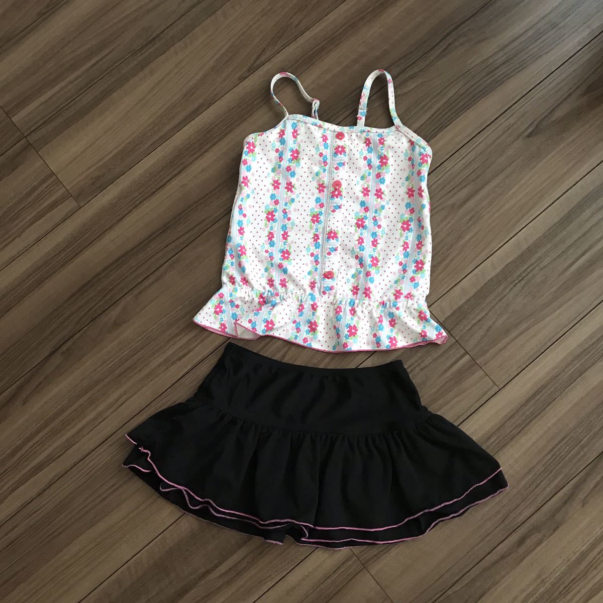 美品 女の子可愛い水着140 セパレート タンキニ 上下3点セット 白 ピンク 花柄 着用回数少 の落札情報詳細 ヤフオク落札価格情報 オークフリー スマートフォン版