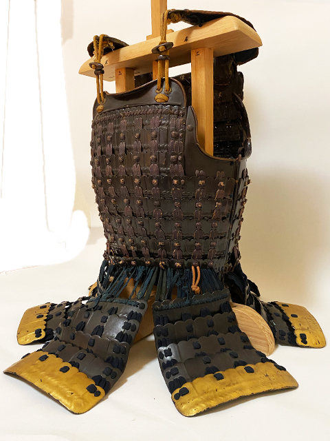 桃山江戸初期実戦期の胴袖 ＊兜鎧甲冑武士戦陣弓刀鞍鐙鍔目貫縁頭大名