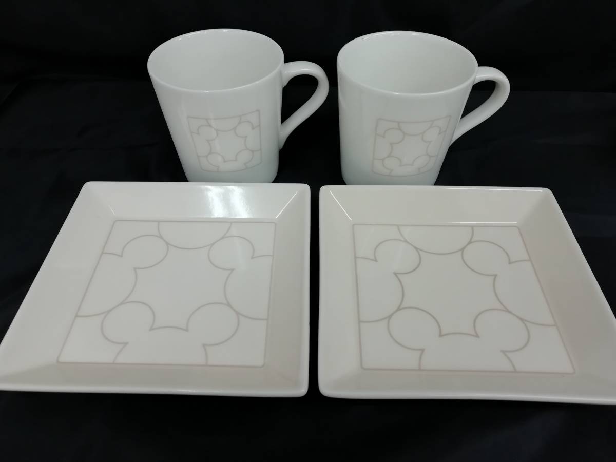 D ９ 0613 最終出品 Disney ディズニー ミッキーマウス ティータイムセット Givenchy ジバンシーコースター付フリーカップセット の落札情報詳細 ヤフオク落札価格情報 オークフリー スマートフォン版