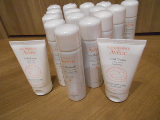 新品 Avene Eau Thermale アベンヌ ウォーター 化粧水 敏感肌用 ハンドクリーム2個 の落札情報詳細 ヤフオク落札価格情報 オークフリー スマートフォン版