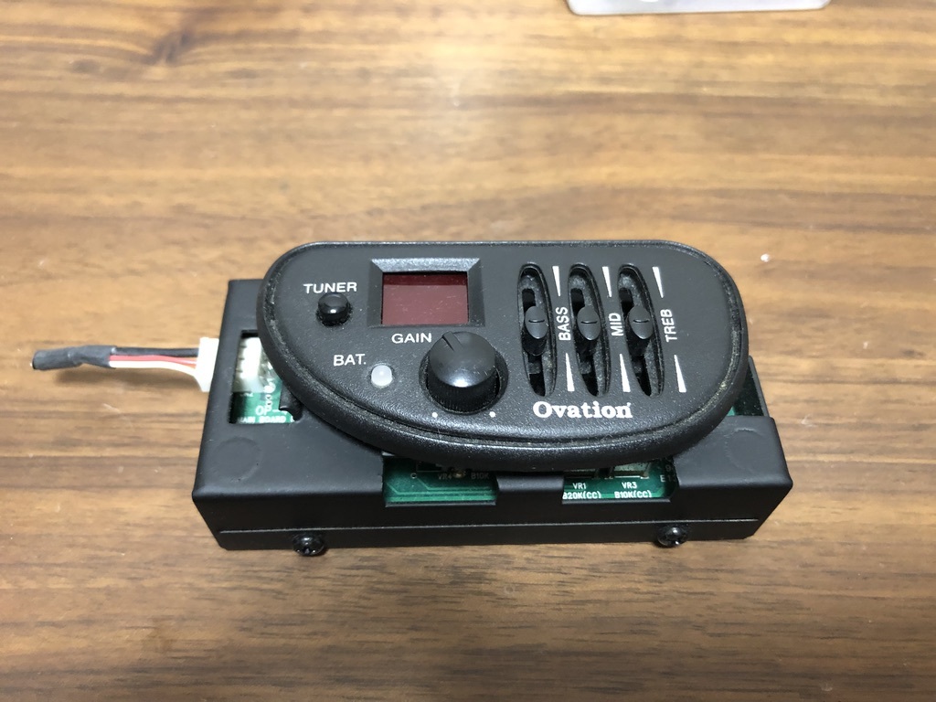 オベーション Ovation プリアンプ OP-4PT 電池ボックス Celebrity CC