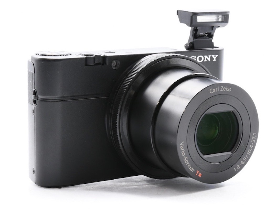 SONY コンパクトデジタルカメラ Vario-Sonnar T* SONY コンパクトデジタルカメラ Vario-Sonnar T*