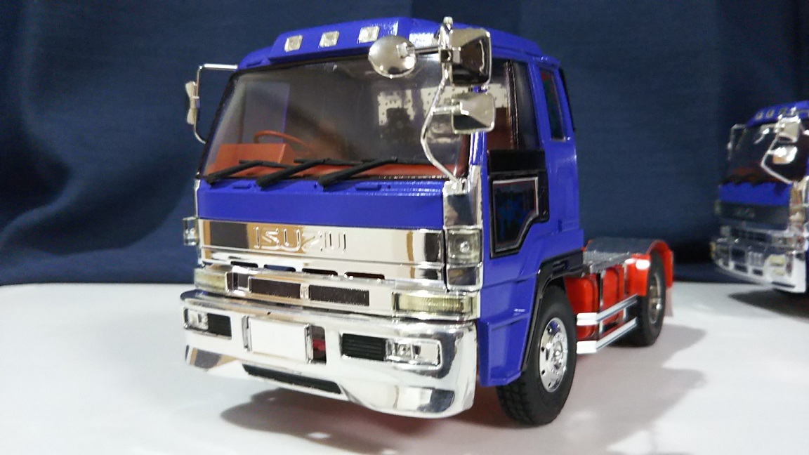 1/32 アオシマ 完成品(1) いすゞ810EX トレーラーヘッドの落札情報詳細