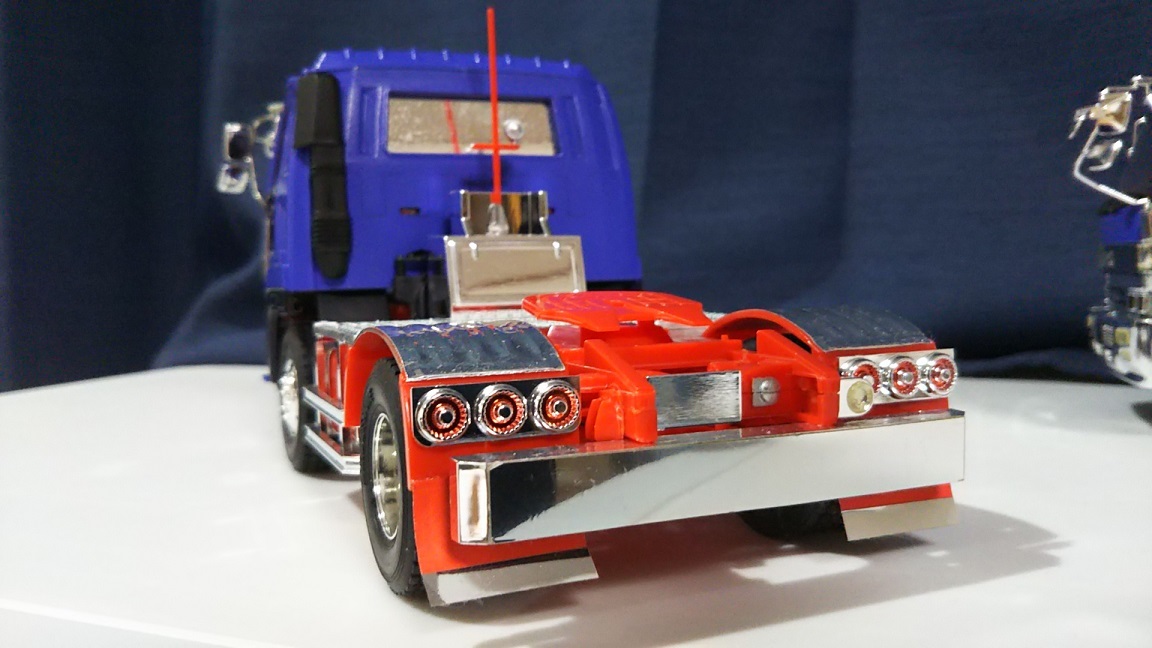 1/32 アオシマ 完成品(1) いすゞ810EX トレーラーヘッドの落札情報詳細