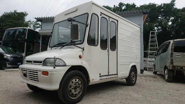 ミニカ ウォークスルーバン 旧車 絶版車