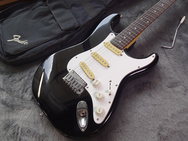 Fender Japan STM-550 フジゲン ミディアムスケール Fujigen ストラト