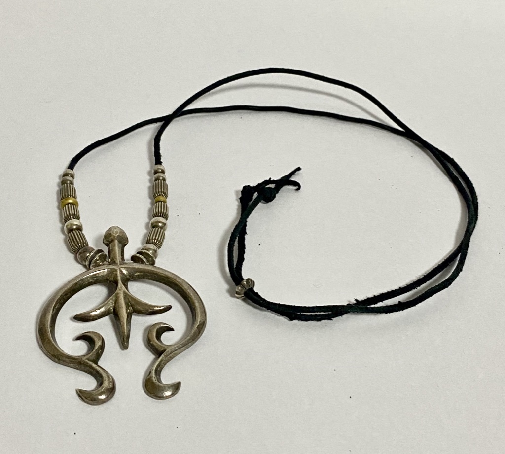 ビンテージ▽NAVAJO ナバホ族 ナジャペンダント ネックレス 革紐