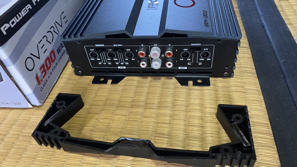 パワーアコースティック／パワーアンプ 4ch／800W