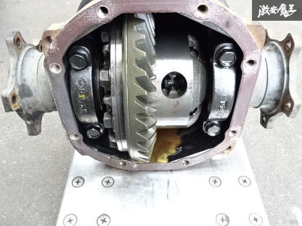 R200　37:9　4.1　デフ　ビスカス　5穴　ABS無し R200 37:9 4.1 デフ ビスカス 5穴 ABS無し - メルカリ