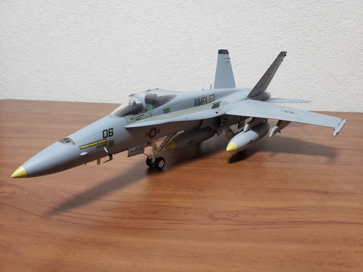 ハセガワ 1/48 F/A-18C レガシーホーネット 完成品の落札情報詳細