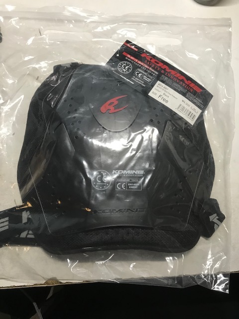 Amazon コミネ Komine バイク用 チェストアーマー フリー Sk 629 453 プロテクターce規格 胸部プロテクター 車 バイク