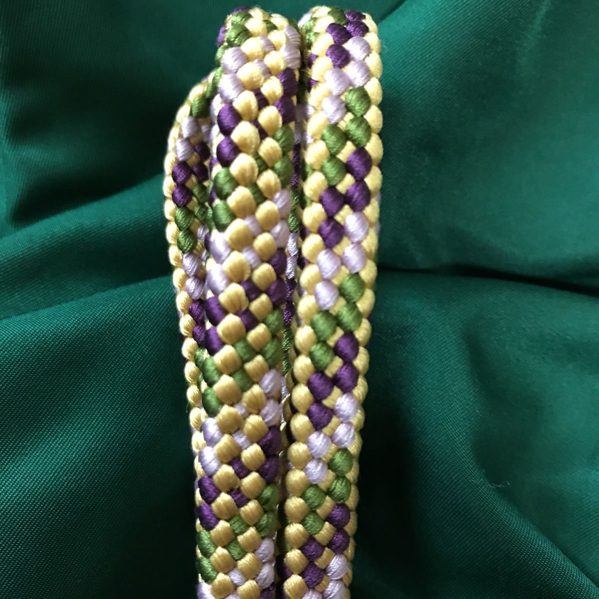 新品 紫をベースにして緑とベージュが美しいコントラストを醸し出している帯締め の落札情報詳細 ヤフオク落札価格情報 オークフリー スマートフォン版