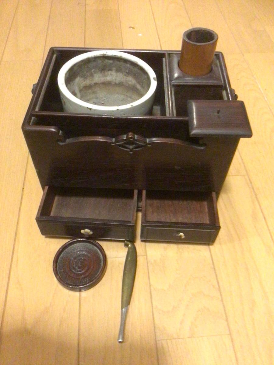 レトロ灰皿（江戸～明治時代から，代々灰皿として使っていたキセル台