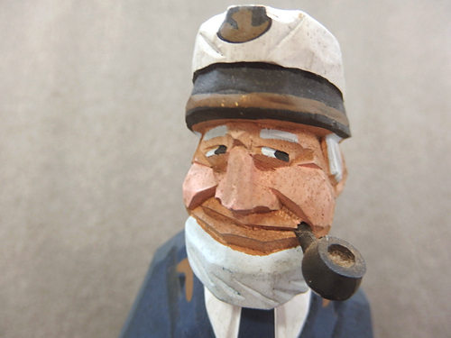 0310184s【船長 木彫り 人形】置物/船乗り/男性/H29.5cm/中古品の落札